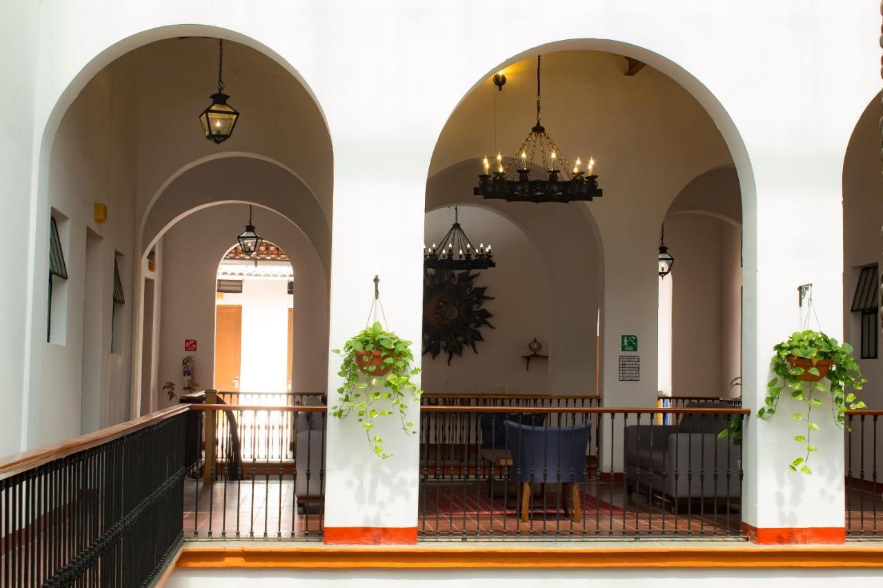 Hotel Real De Castilla Colonial غوادالاجارا المظهر الخارجي الصورة