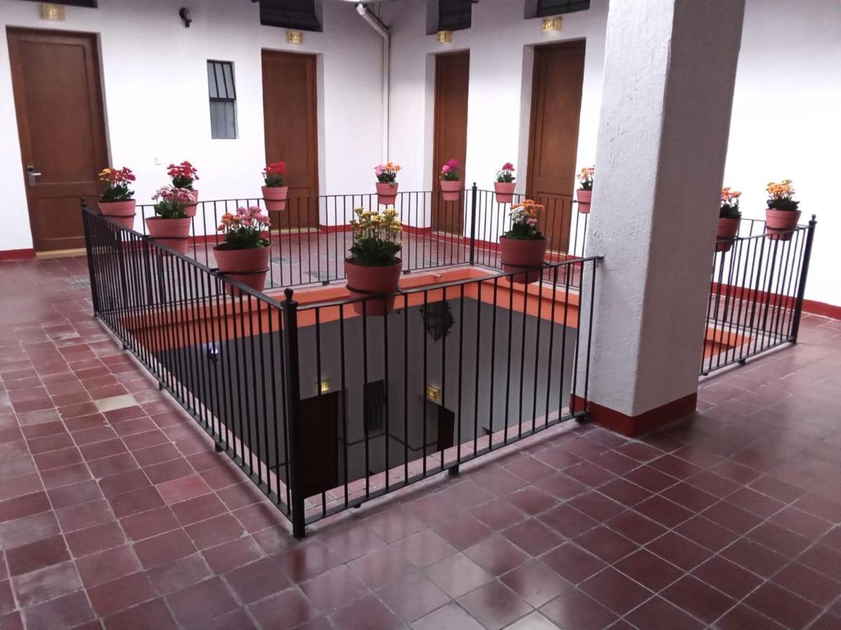 Hotel Real De Castilla Colonial غوادالاجارا المظهر الخارجي الصورة