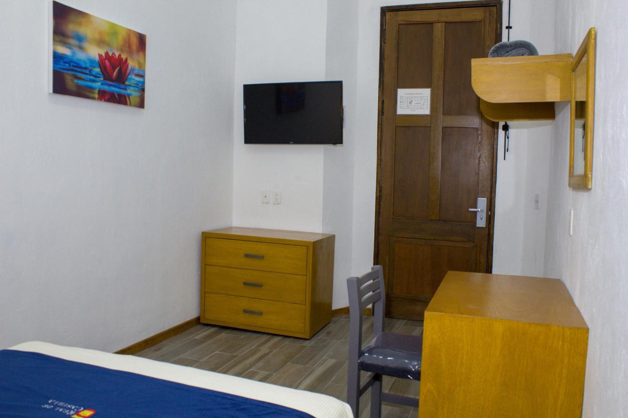 Hotel Real De Castilla Colonial غوادالاجارا الغرفة الصورة