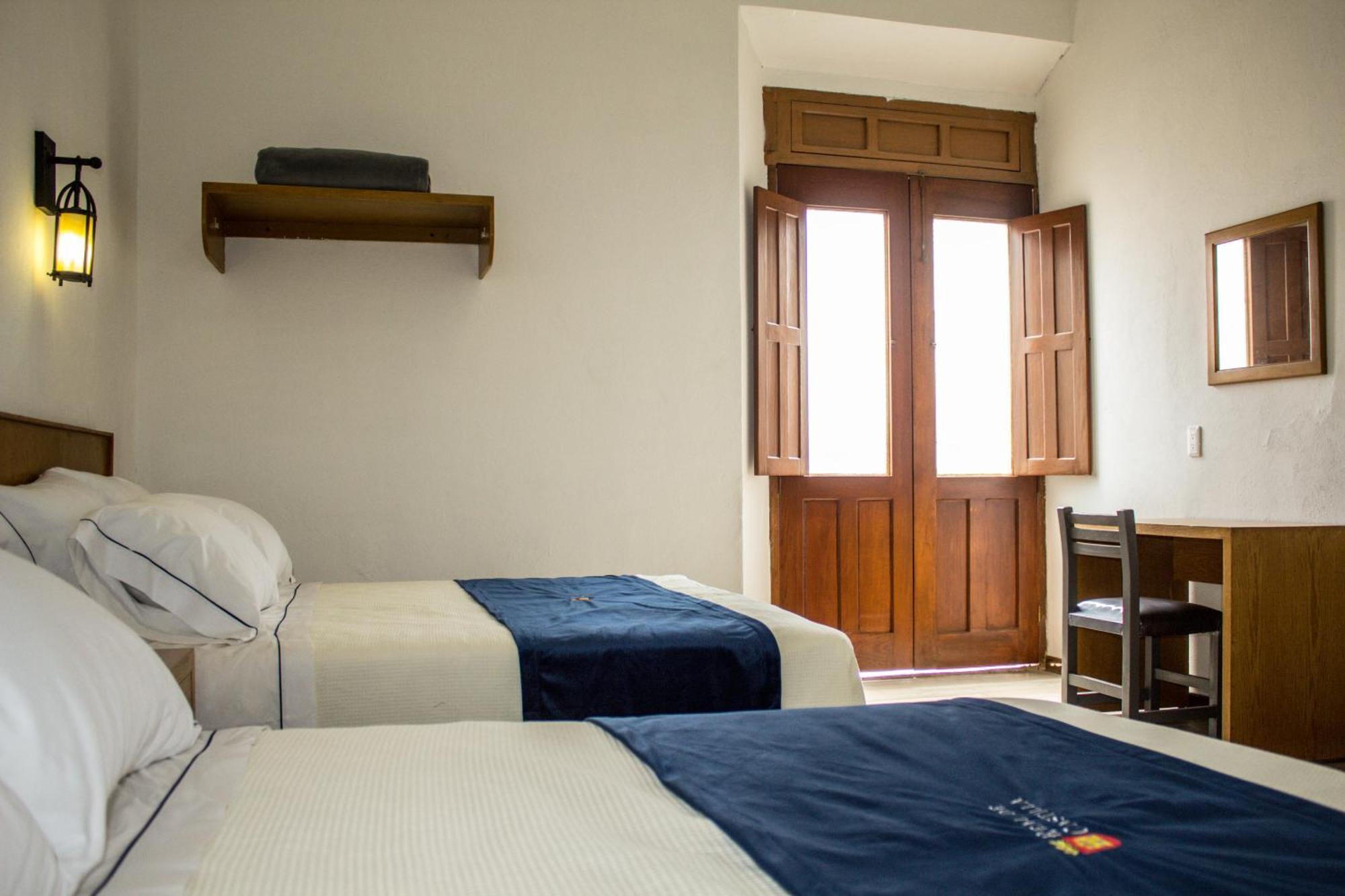 Hotel Real De Castilla Colonial غوادالاجارا الغرفة الصورة