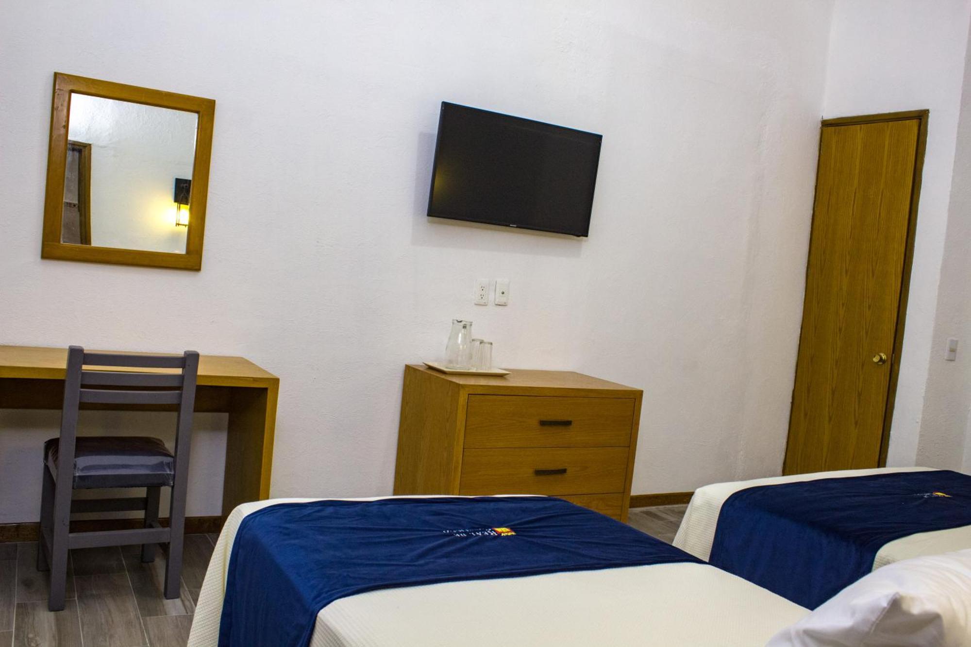Hotel Real De Castilla Colonial غوادالاجارا الغرفة الصورة